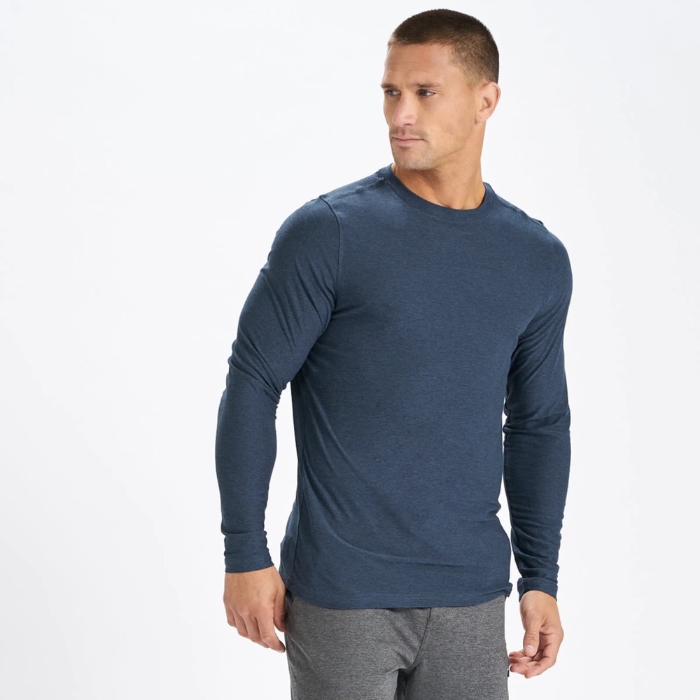 Vuori Long-Sleeve Strato Tech Tee